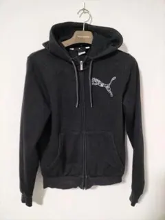 PUMA ブラック パーカー Mサイズ
