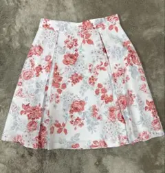 CECI McBEE 花柄フレアスカート ひざ丈