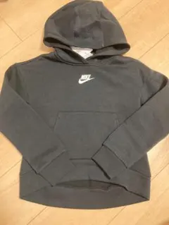 新品　ナイキ　パーカー ガールズ 　130 定価4950円