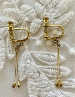 金色イヤリング（イミテーション）