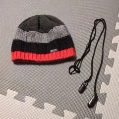 bula ニット帽　 ストライプ グレー 黒 赤&手袋クリップ