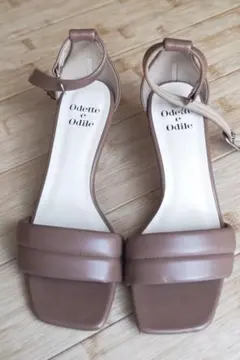 Odette e Odile ストラップサンダル 22.5cm ブラウンのサムネイル