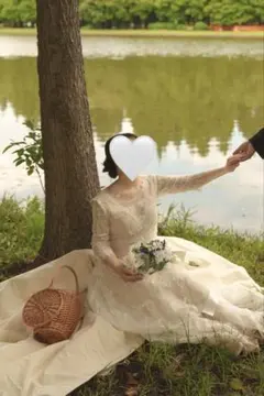 レース Vネック ウェディングドレス　長袖　七部袖【クリーニング済】