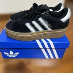 adidas Gazelle ブラック/ホワイト