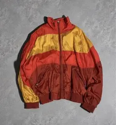 ヴィンテージ ナイロンジャケット 古着 赤×黄色 切替 短丈 鬼ボックス