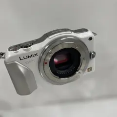 LUMIX GF1 ホワイト 20mmレンズ付き - メルカリ