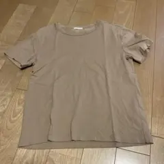 GU レディース　ベージュ 半袖 Tシャツ Mサイズのサムネイル