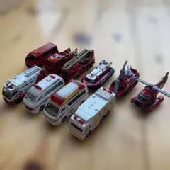 トミカ ミニカー10台セット 救急車 消防車のサムネイル