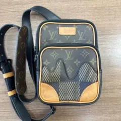 ルイヴィトン NIGOコラボ アマゾンショルダーバッグ