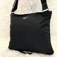 youngggvix様専用✨プラダ 三角ロゴ ブラック ショルダーバッグ