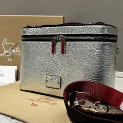 20SS！ルブタン［キピポーチ］ショルダーバッグ　シルバー　スパイク　シルバーのサムネイル