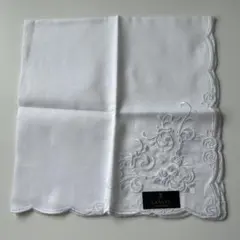 LANVIN COLLECTION 刺繍入りホワイトハンカチ