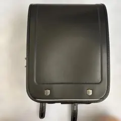 黒のランドセル　青のステッチがかっこいい