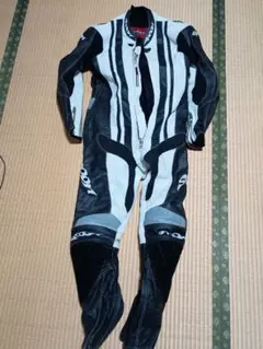 Item thumbnail for item a0981578-ae24-4df6-a37c-ad11d8f6c9de