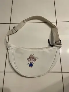 ラブブ　ホワイト ショルダーバッグ