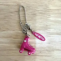 【美品】Kis-My-Ft2 ローラーチャーム（ピンク）2013年ツアーグッズのサムネイル