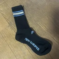 new balance ストライプソックス 黒