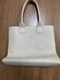 アイボリー レザー トートバッグのサムネイル
