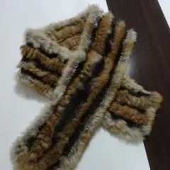 ファー マフラー 茶色 黒 ストライプ