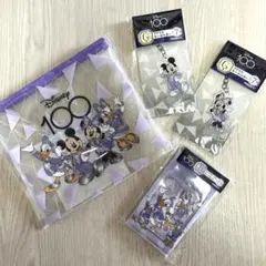 【送料込】♥️在庫処分♥️ディズニー一番くじ 4点セット フラットポーチ、他のサムネイル