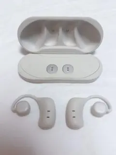 美品　nwm ヌーム　MBE001 オープンイヤー型イヤホン　ホワイトベージュ