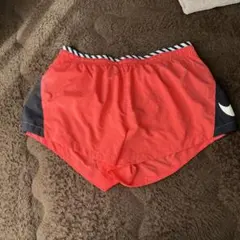 ランニングウェア　NIKE DRI-FIT