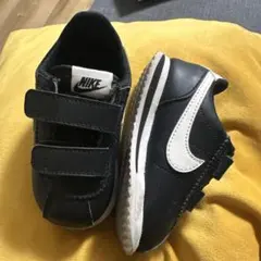 Nike ベルクロ スニーカー ブラック/ホワイト