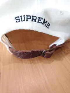 SUPREME S ロゴ　　ホワイトキャップ