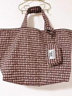 Item thumbnail for item 89128394-bf25-44fb-865c-96412f127e0c