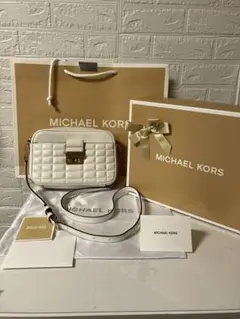 MICHEAL KORS TRIBECA カメラ バッグ 白 ショルダー 贈答用