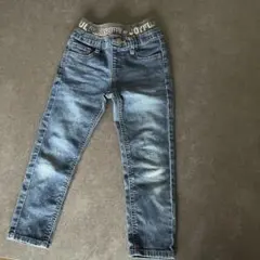 Item thumbnail for item d4bdb98a-f6d0-4ed7-bc75-899530979698