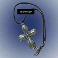 クロス型シルバーペンダントネックレス