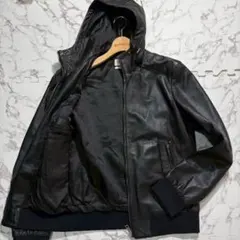 現行/L相当/美品✨バリー レザージャケット フード　黒　ロゴ　ラムレザーのサムネイル