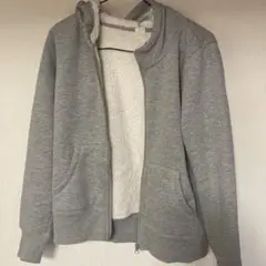 ジーユー　裏ボアパーカー