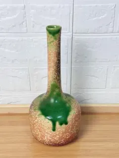 陶器 花瓶 緑と茶色のグラデーション