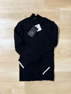 【最終値下げ】INTERPLANET 袖口配色パール付きハイネックリブニット