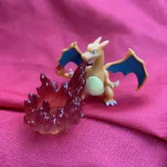 ポケモン リザードン デスクでお役立ちフィギュア２