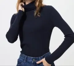 メリノリブタートルネックセーター