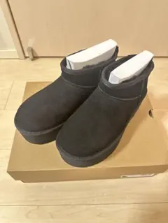 新品未使用 UGGクラッシック ウルトラ ミニ プラットフォーム23センチ