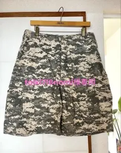 美品 NAUTICA ノーティカ カーゴパンツ デジタルカモ ハーフパンツのサムネイル