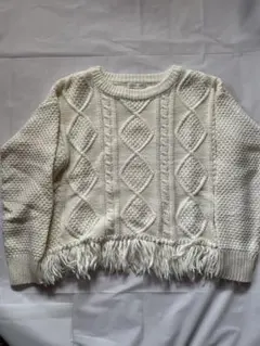 LOWRYS FARMアイボリー ケーブルニットセーター