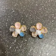 花モチーフ ピアス(両耳用)