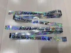 銀テープ　2本　落下物　Snow Man on