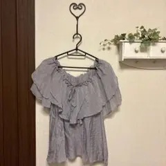 ラッフルカラー 半袖ブラウス • NICE CLAUPのサムネイル