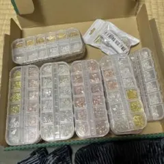 ネイルパーツ　金属パーツ21箱+α