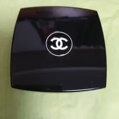 CHANEL レ キャトル オンブル 226