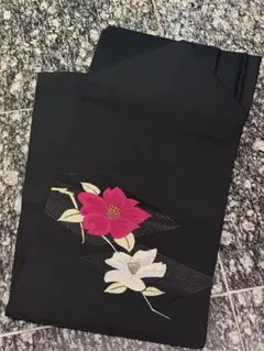 t*u様 【美品】漆黒に紅白椿の名古屋帯 花柄刺繍 黒