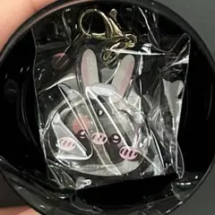 最安値‼︎ ちいかわレストランHOTなミニアクチャームinカプセル　うさぎ