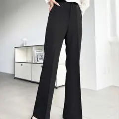 moment+ カットジョーゼットセンタープレスフレアスラックスパンツ