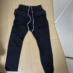 ミニマルカーゴパンツ